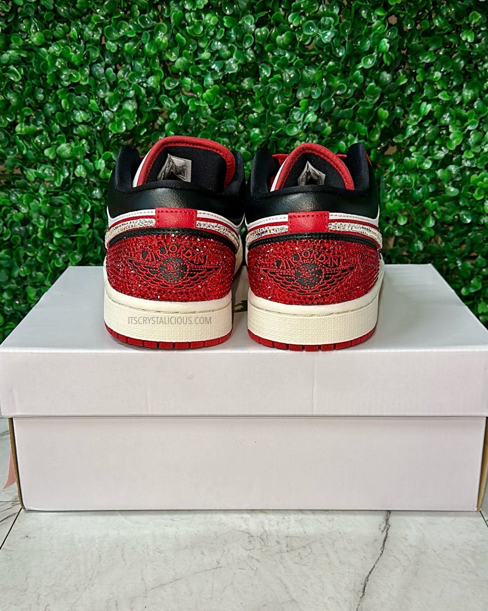 Jordan 1 - Gym Red/Crystal/Lt Siam * - It's Crystalicious®