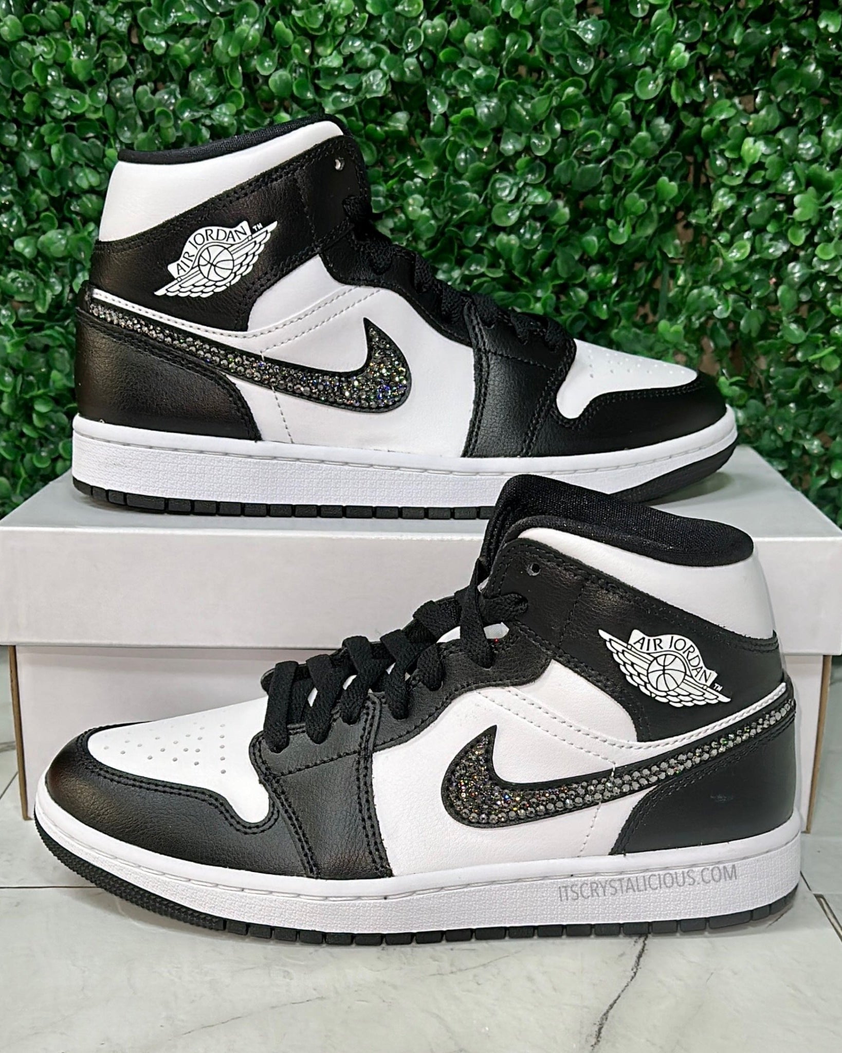 Jordan 1 - Panda - Mids* - It's Crystalicious®