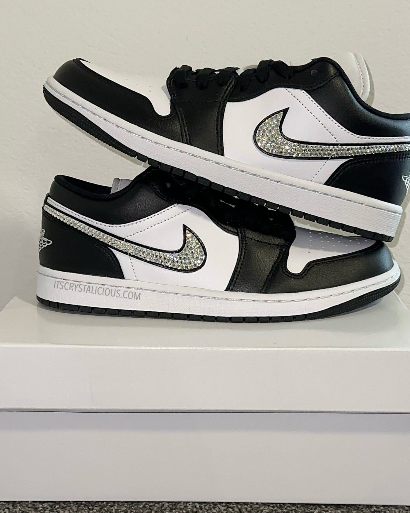 Jordan 1 - Panda - Lows* - It's Crystalicious®