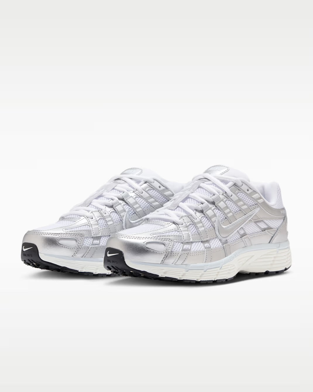 Nike P - 6000 Crystal Silver * - It's Crystalicious®