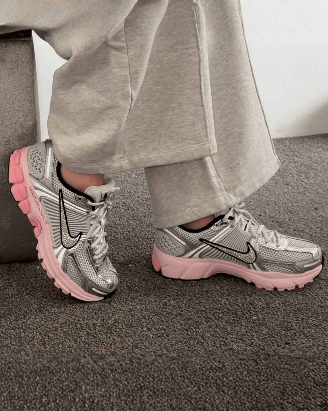 Nike Zoom Vomero 5 - Pink Foam/Crystal* - It's Crystalicious®