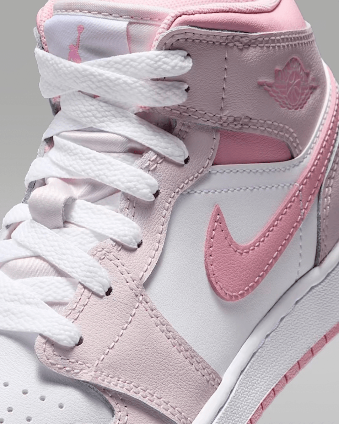 Jordan 1 - White/Pearl Pink - Mids* - It's Crystalicious®
