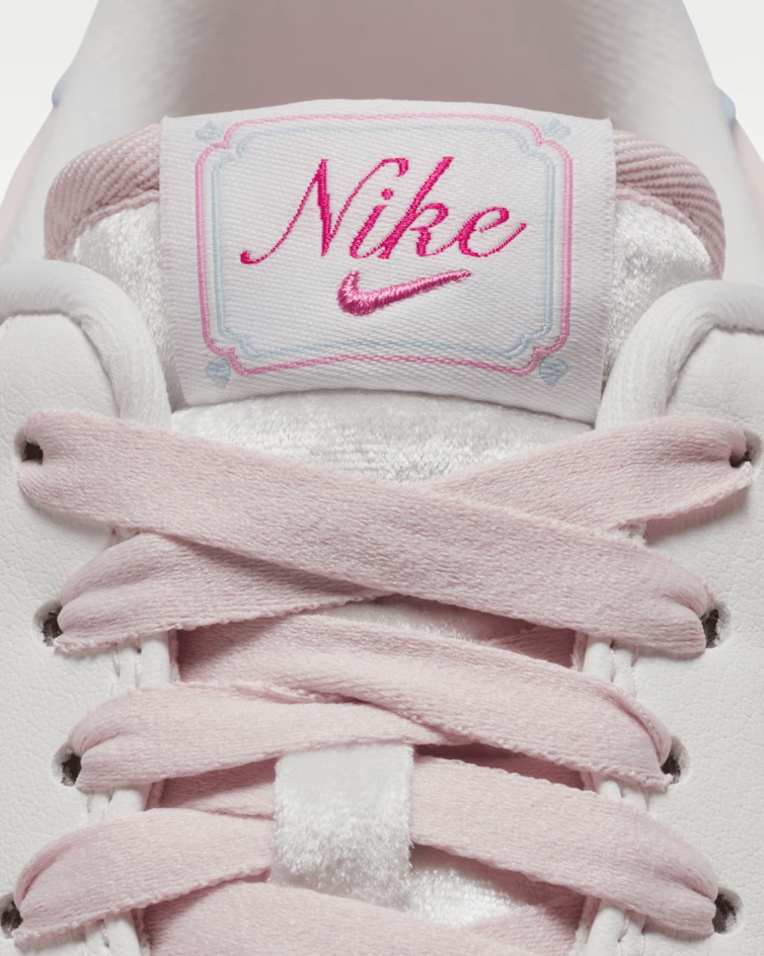 Nike Air Force 1 - Valentines Velvet - It's Crystalicious®