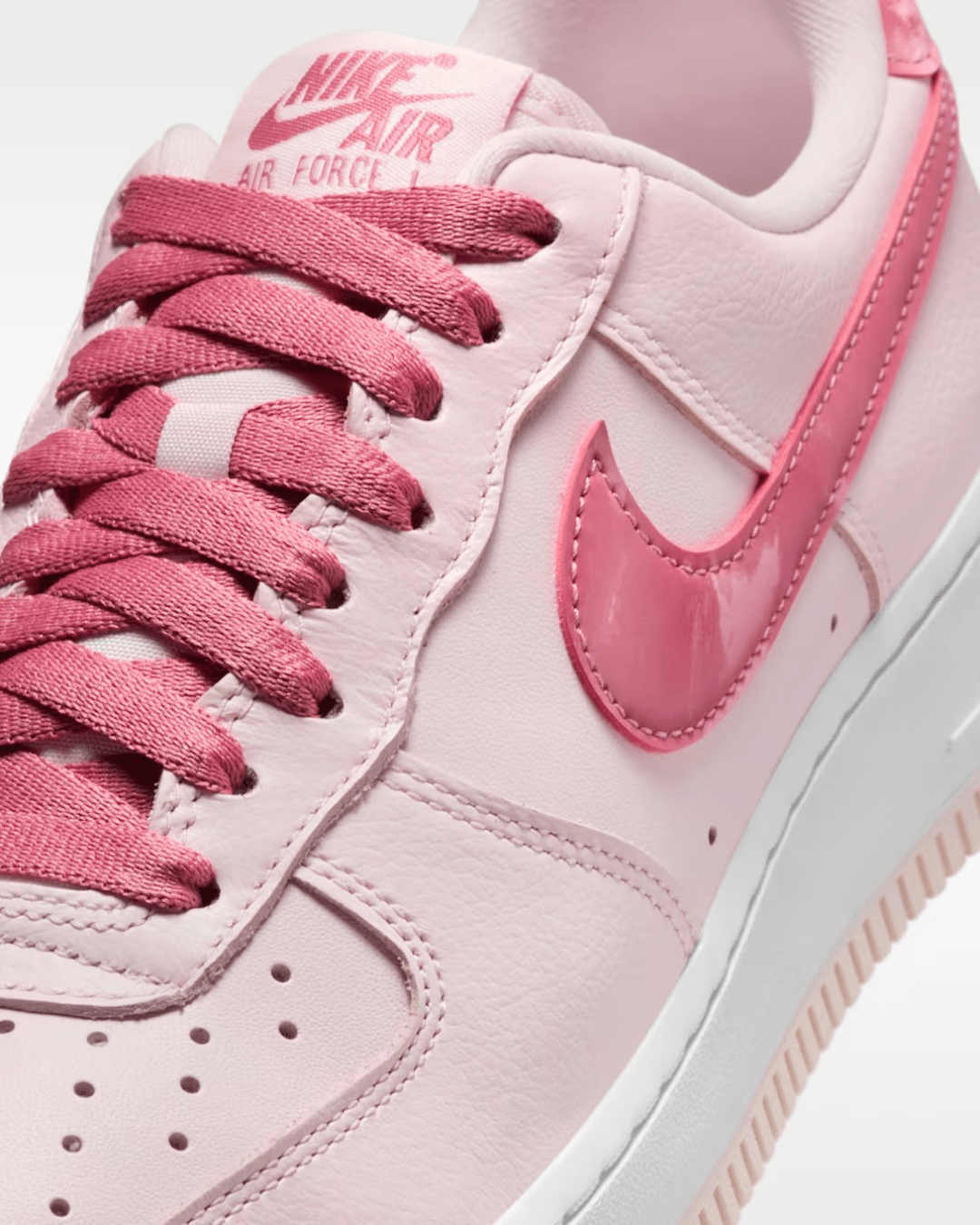 Nike Air Force 1 - Valentines Day - It's Crystalicious®