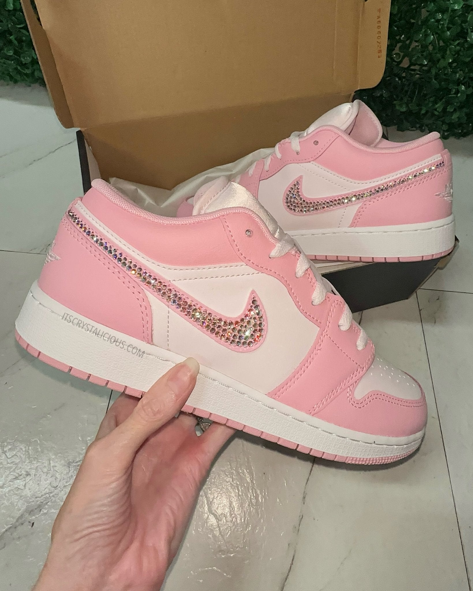 Jordan 1 - White/Pearl Pink/Crystal AB - Lows* - It's Crystalicious®