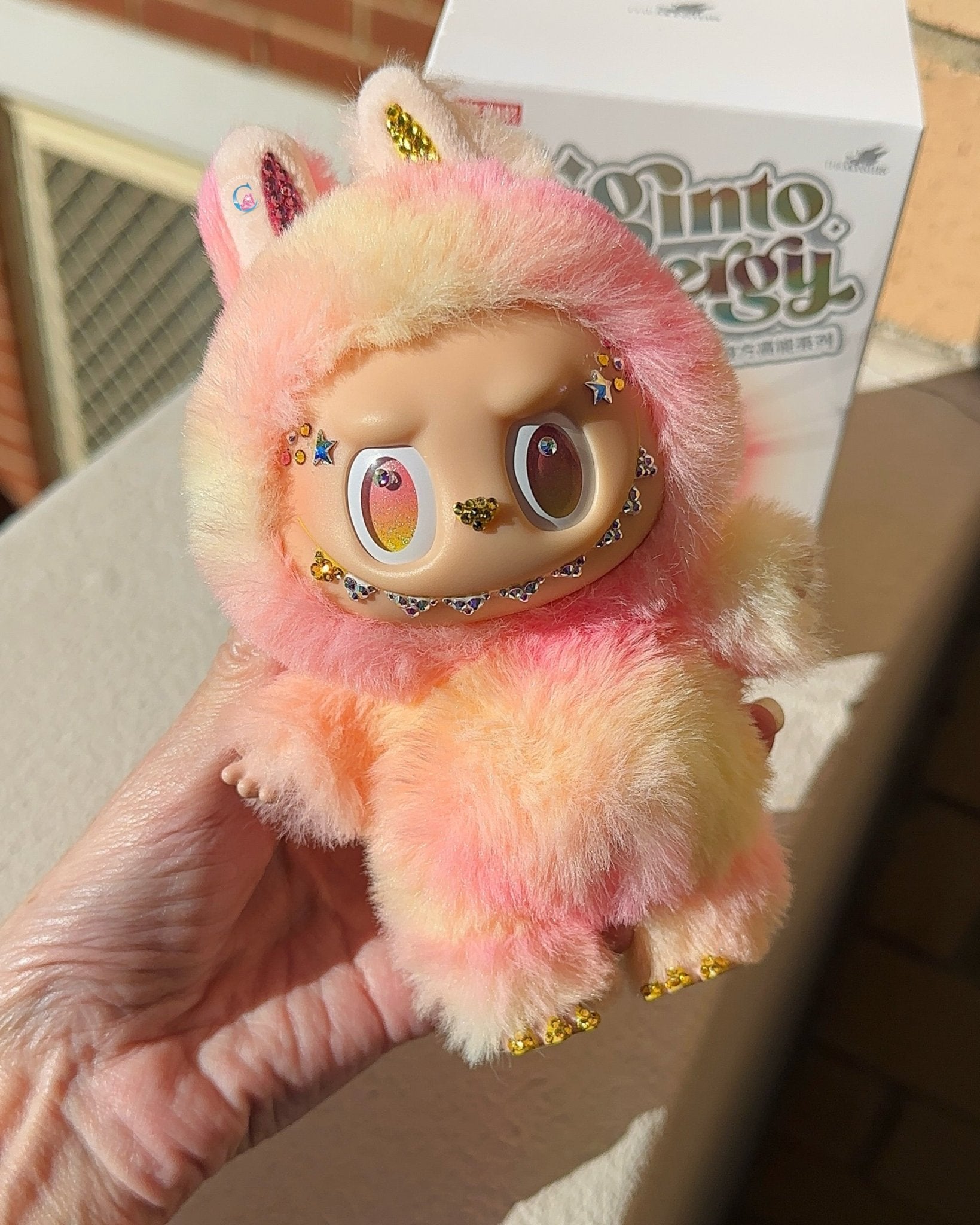 LOYALTY Crystal LABUBU THE MONSTERS - Big Into Energy Vinyl Face * - It's Crystalicious®