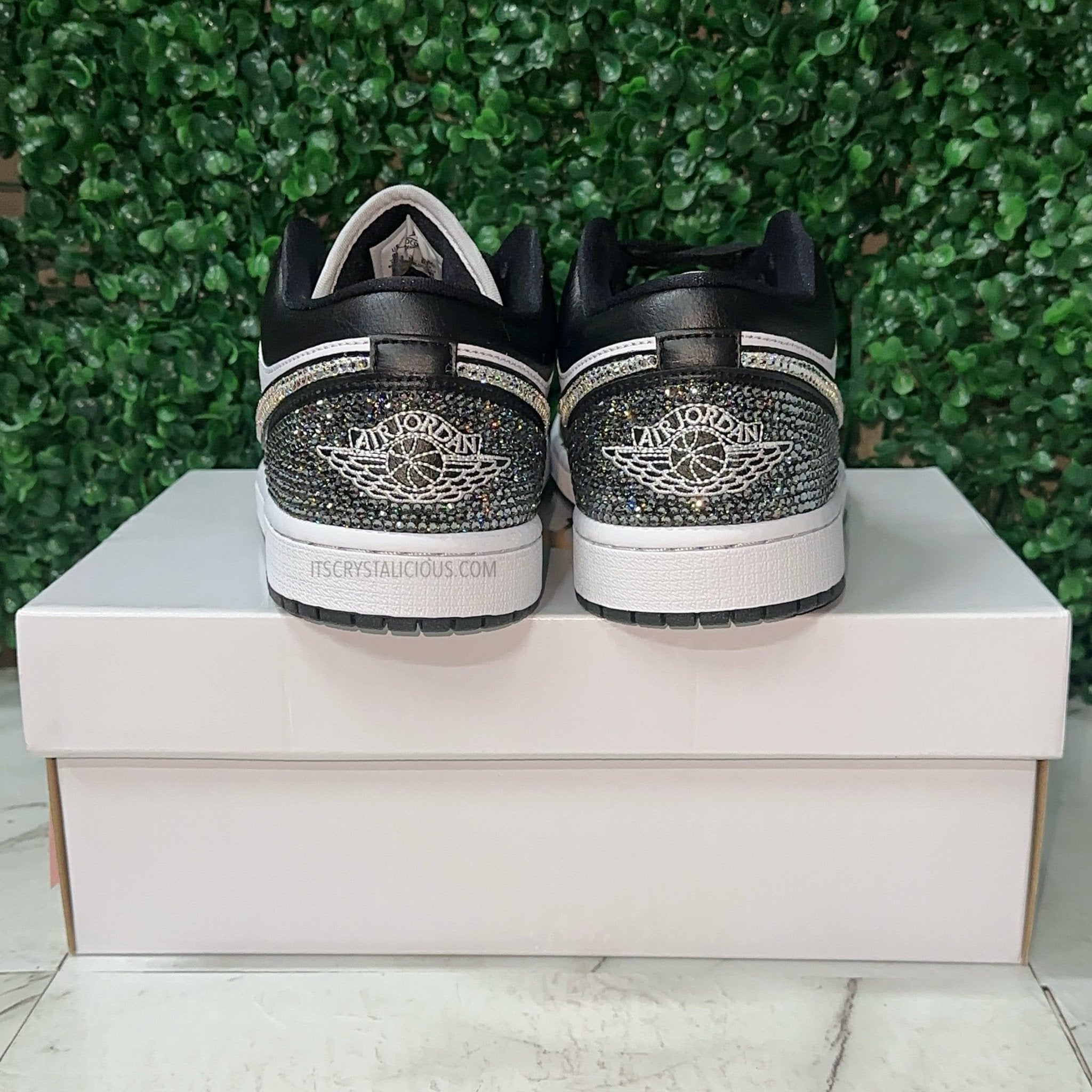 Jordan 1 - Panda/Crystal/Nightfall * - It's Crystalicious®