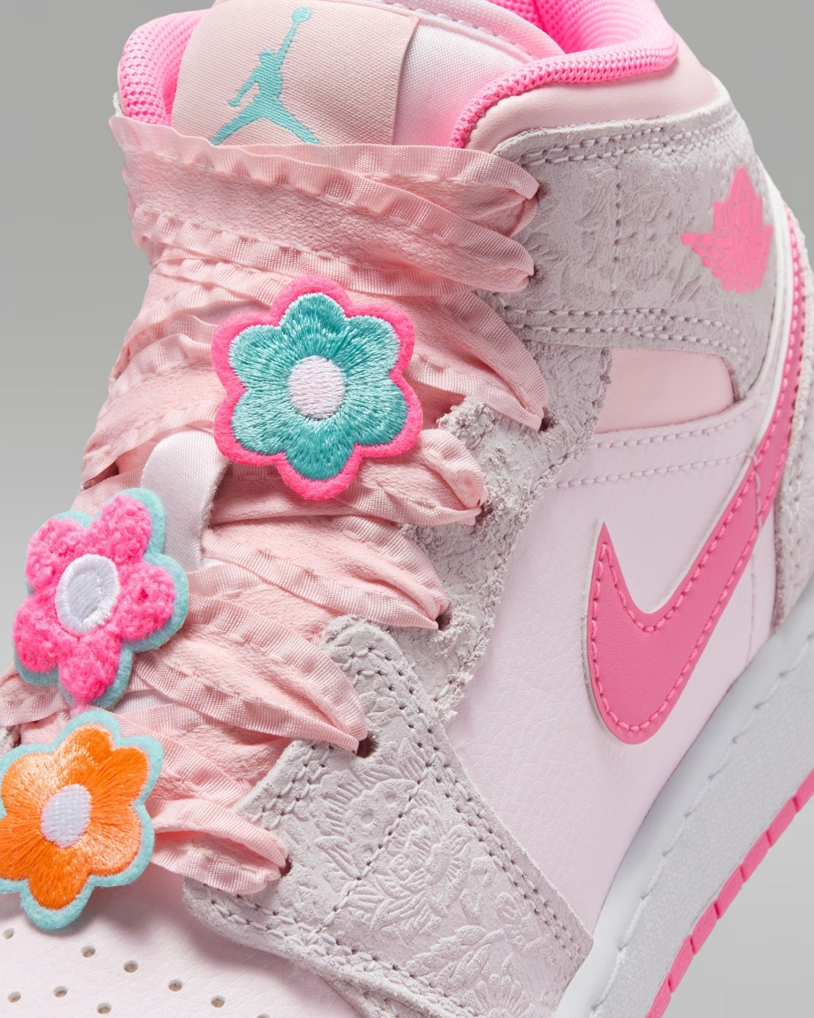 Jordan 1 - Pink Bloom - Mids* - It's Crystalicious®