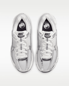 Nike Zoom Vomero 5 - Silver * - It's Crystalicious®